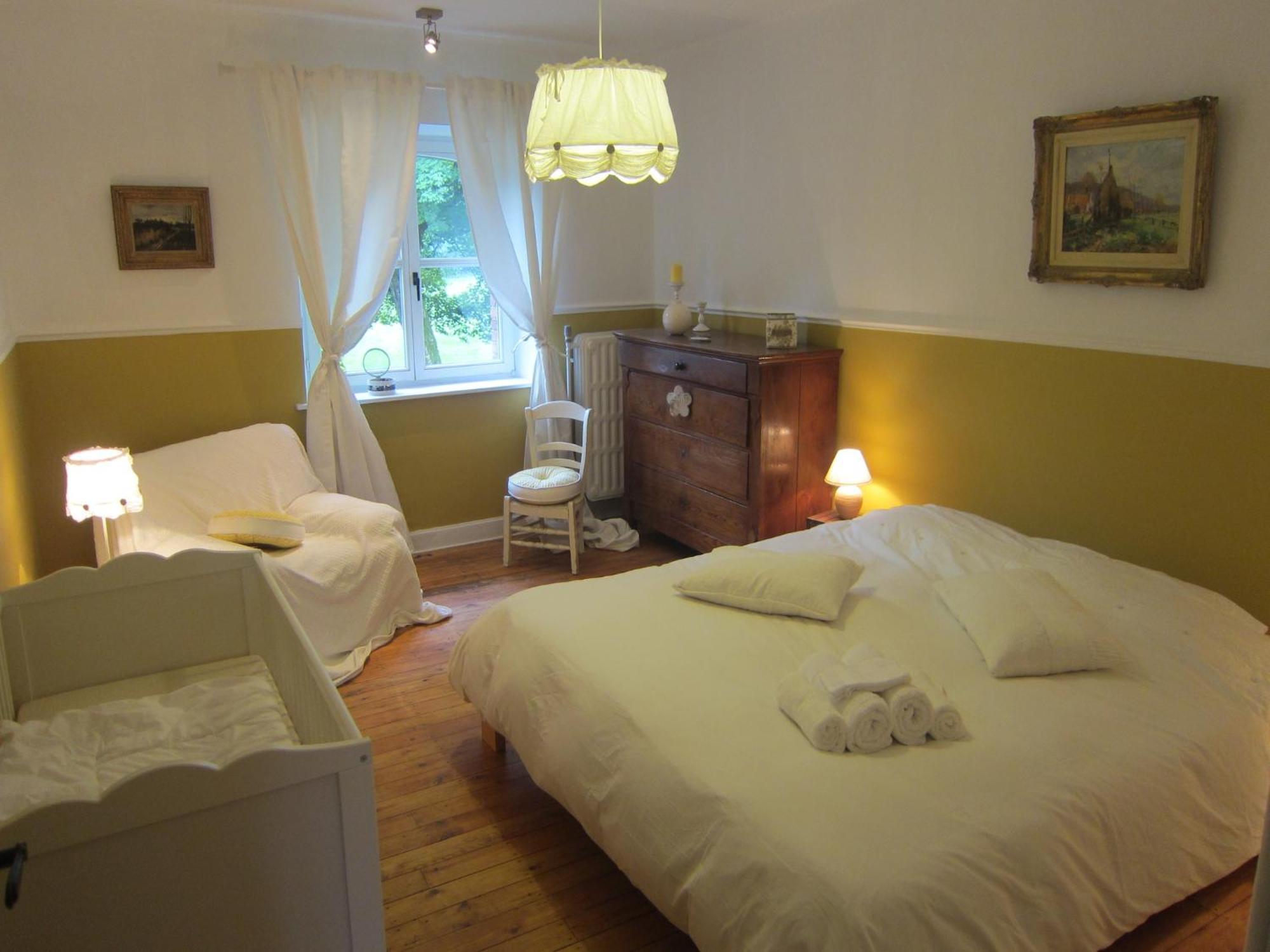 הוילה Delightful Castle In Bastogne With Bubble Bath מראה חיצוני תמונה