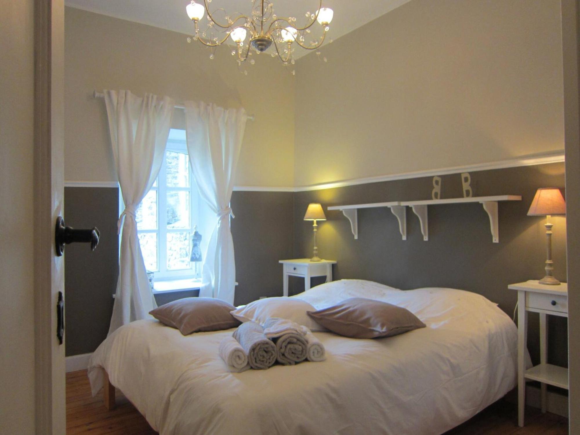 הוילה Delightful Castle In Bastogne With Bubble Bath מראה חיצוני תמונה