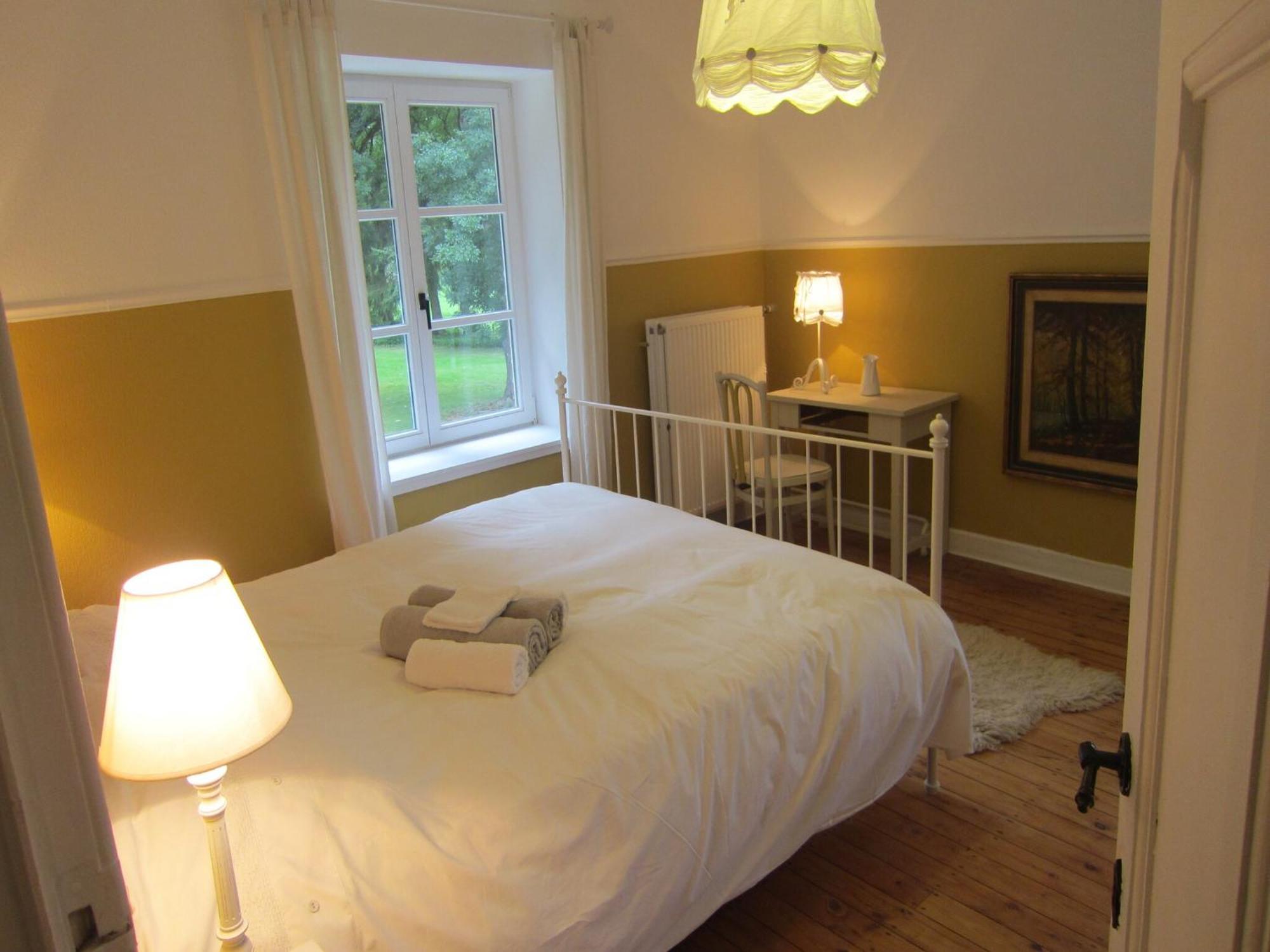 הוילה Delightful Castle In Bastogne With Bubble Bath מראה חיצוני תמונה